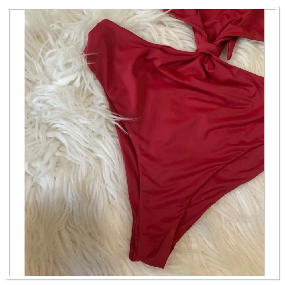 Dippin' Daisy's Cut Out Middle Swimsuit Red Size Medium - Picture 3 of 7